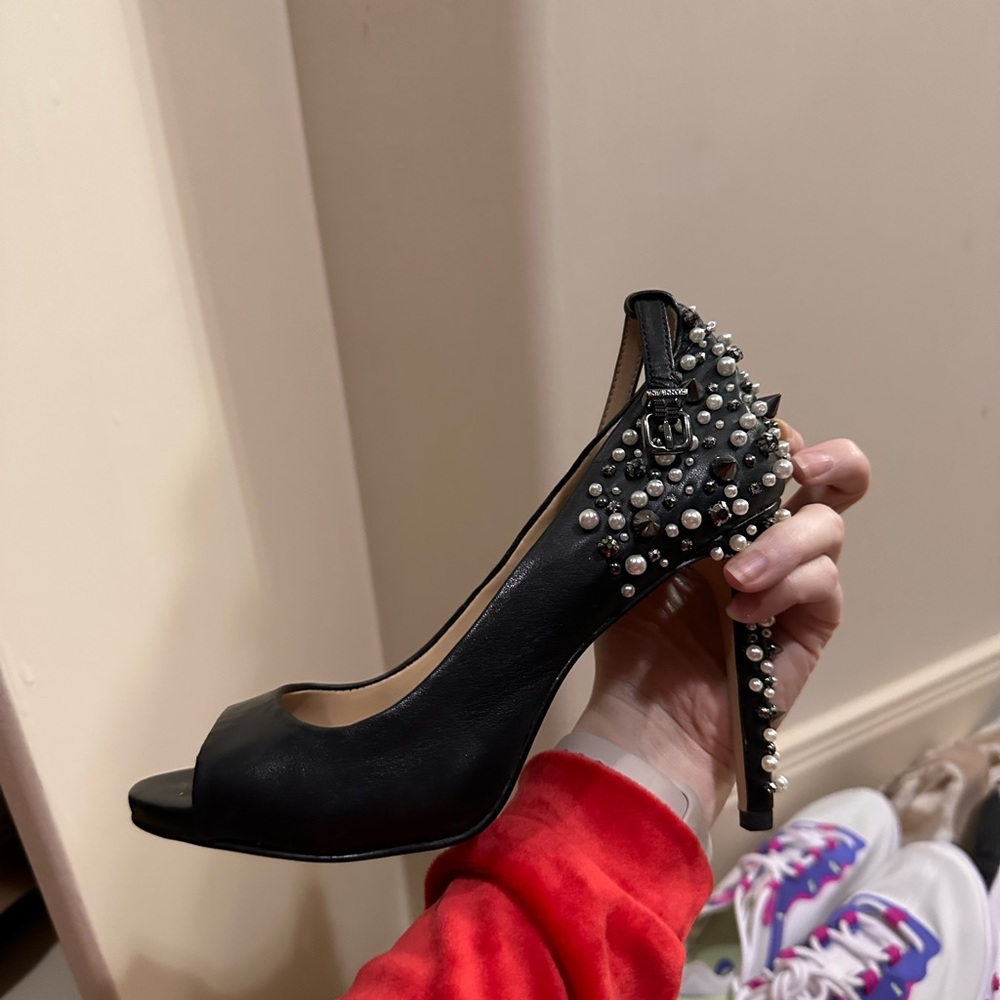 Gianni bini size 6 heels pearls rhinestones